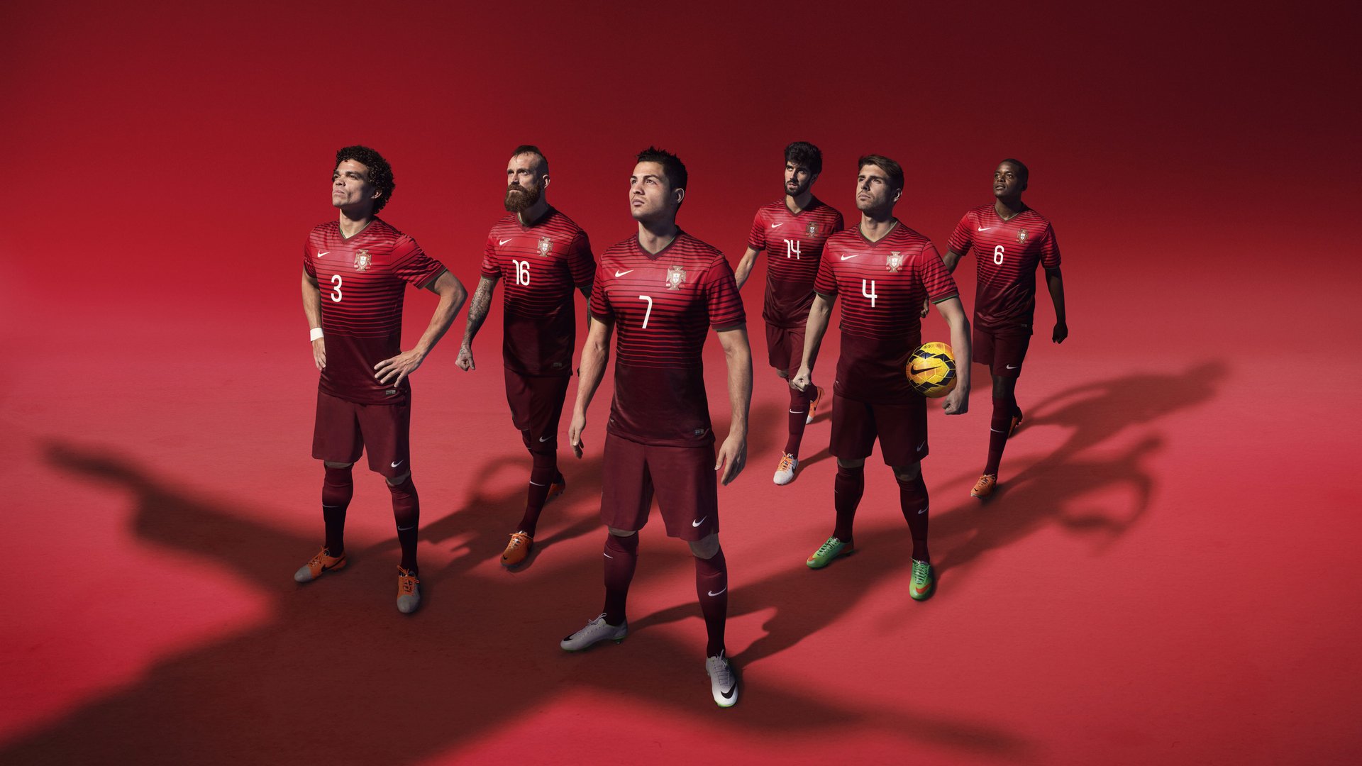 巴特尔以超凡的防守技巧,成为袋鼠队防线上的中流砥柱,巴特尔会扣篮吗