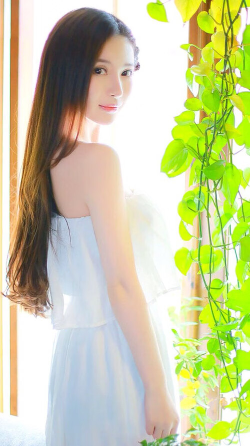 爱游戏体育-_创新水上冲浪：科技浪尖的速度与激情_，水上冲浪介绍