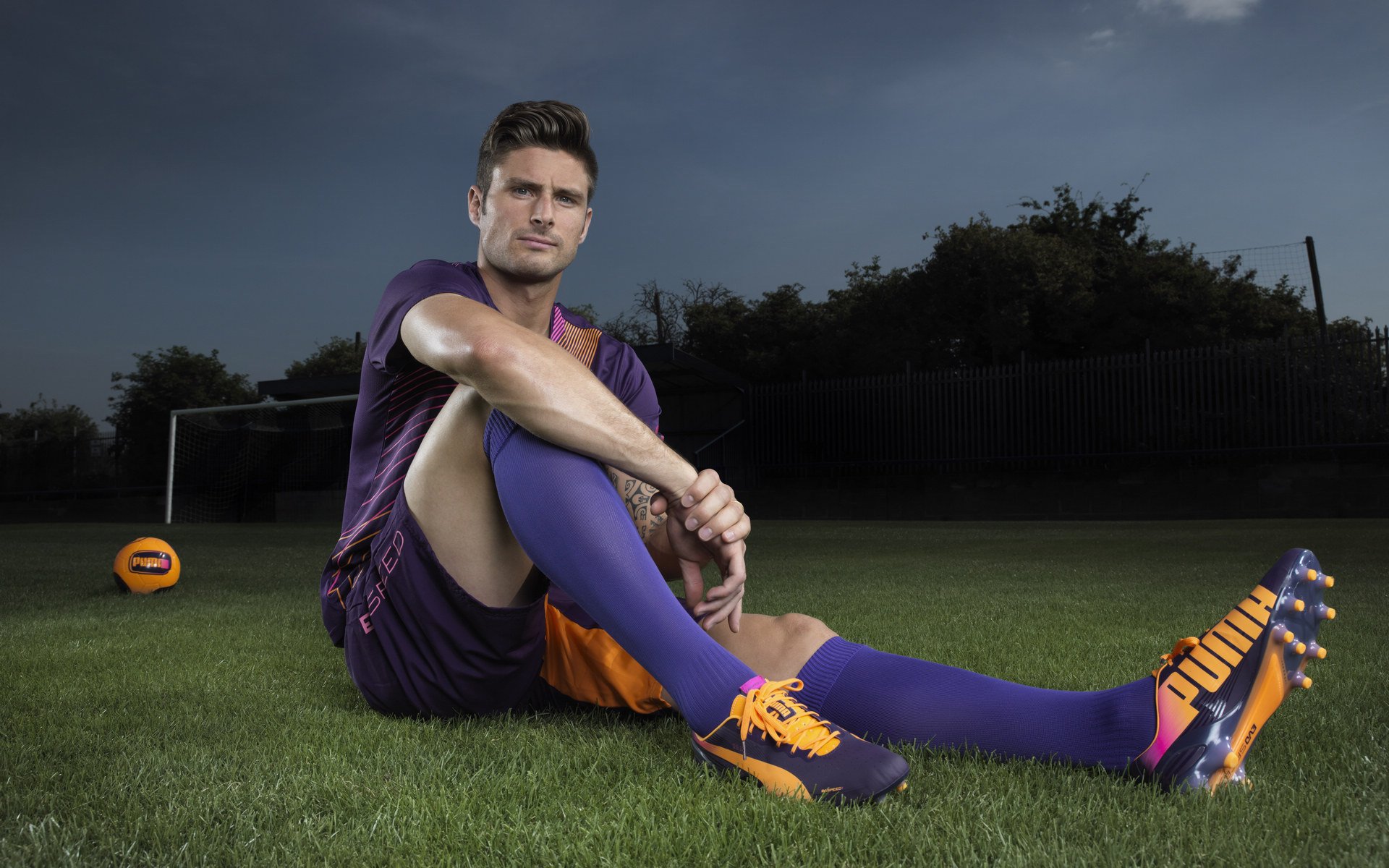 球员海外试训获赞，联赛间人才流动更频繁，海外球员新闻