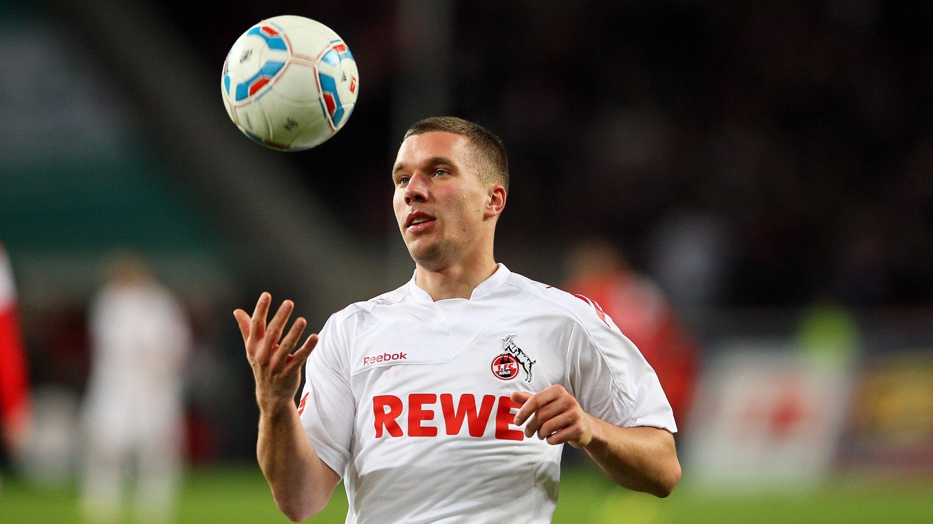 英超精彩绝伦：每场比赛都如决赛般激烈！，英超比赛集锦